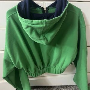 adika los angeles cropped sweatshirt